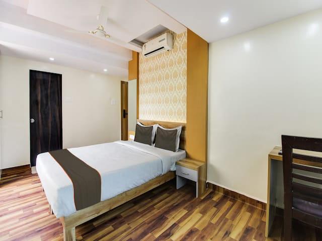 Hotel Tan Square Inn - 08048033542's favicon
